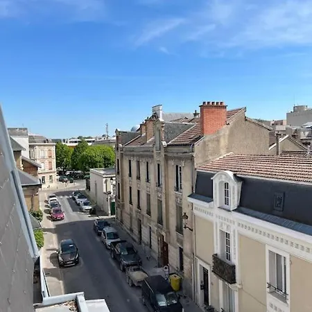 アパート Champagne Stars エペルネー